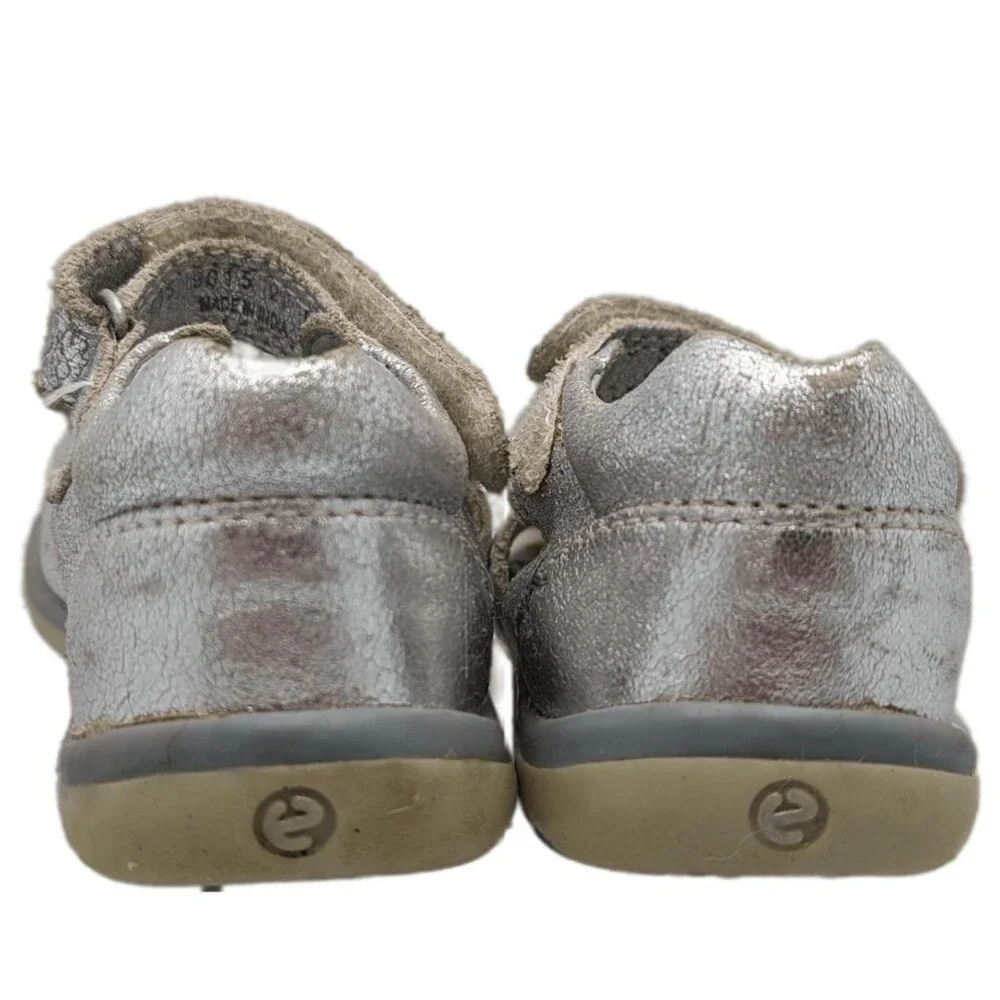 Ecco Silver Flower Sandals Size Baby 4.5/EU 20